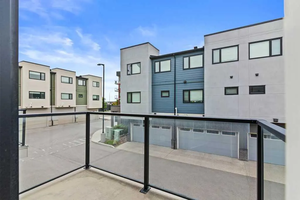 218 Sherwood Square NW, #603