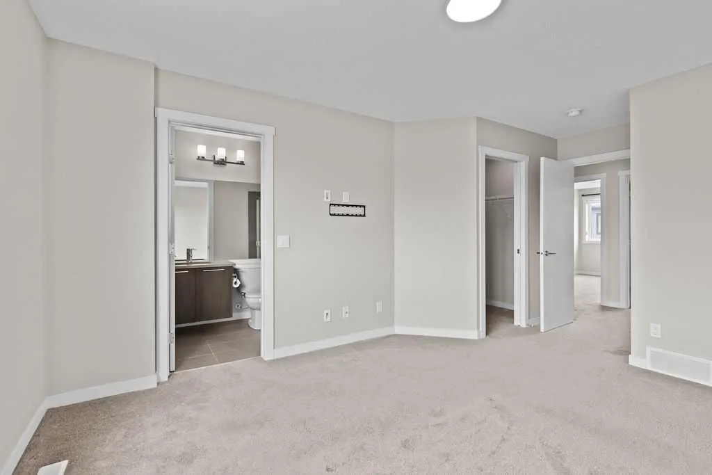 218 Sherwood Square NW, #603
