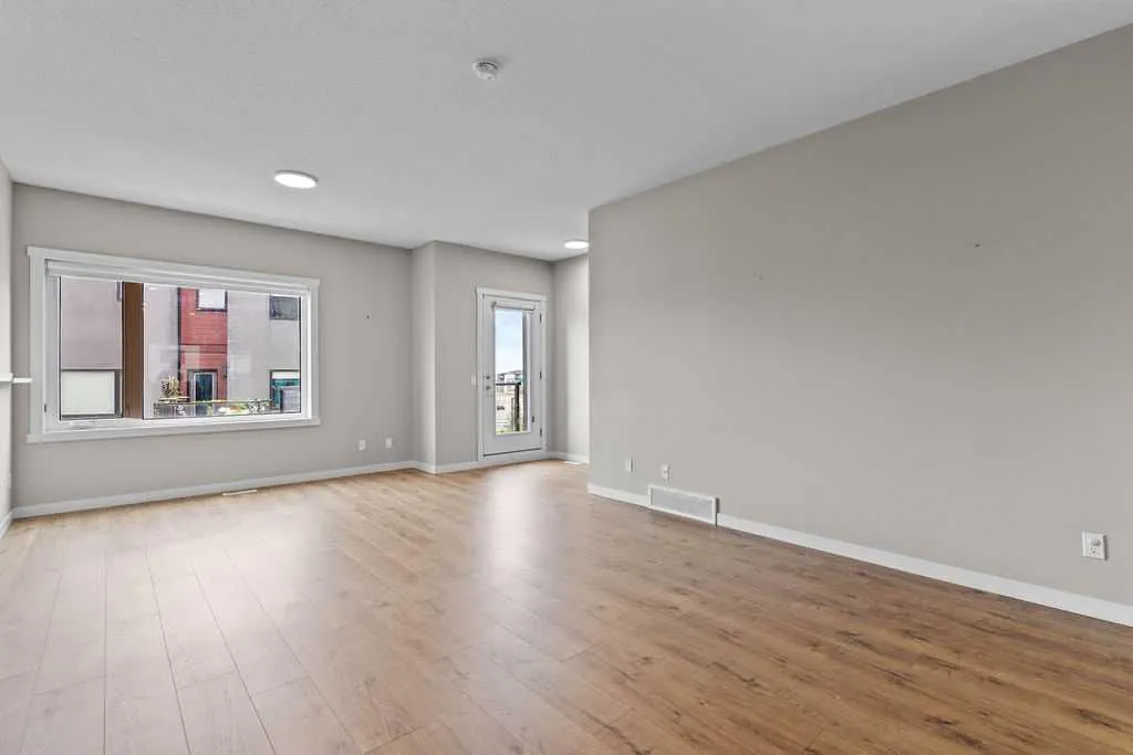 218 Sherwood Square NW, #603