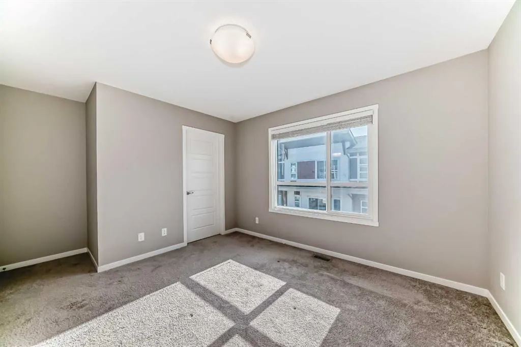 223 Harvest Hills Common NE