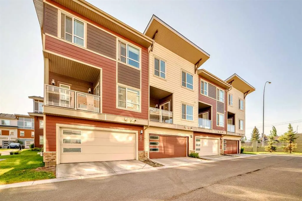223 Harvest Hills Common NE