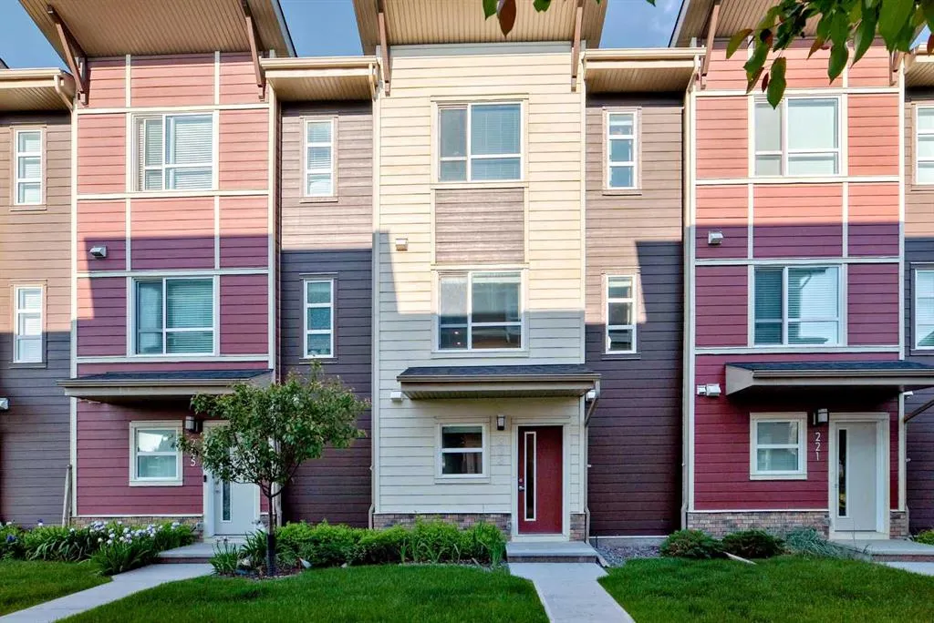 223 Harvest Hills Common NE