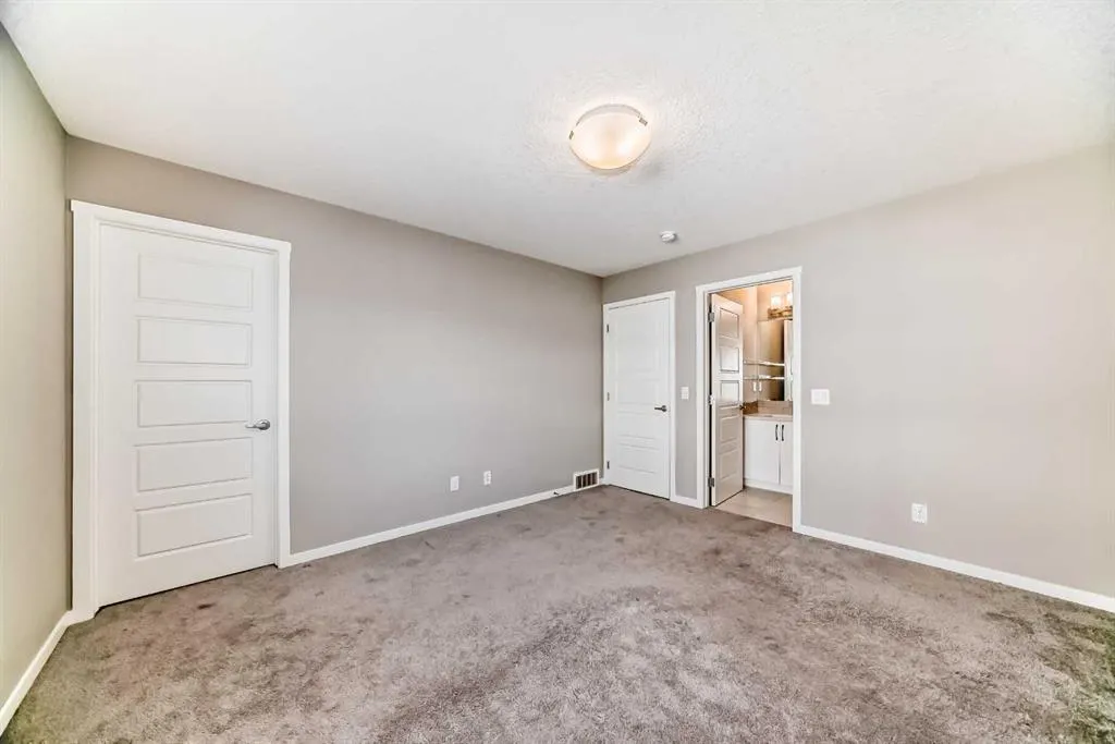 223 Harvest Hills Common NE
