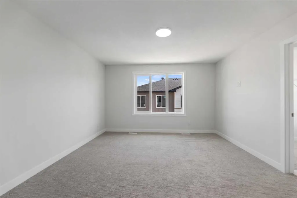 90 Corner Meadows Manor NE, #601