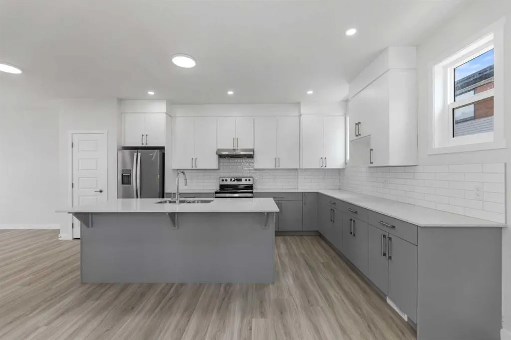 90 Corner Meadows Manor NE, #601