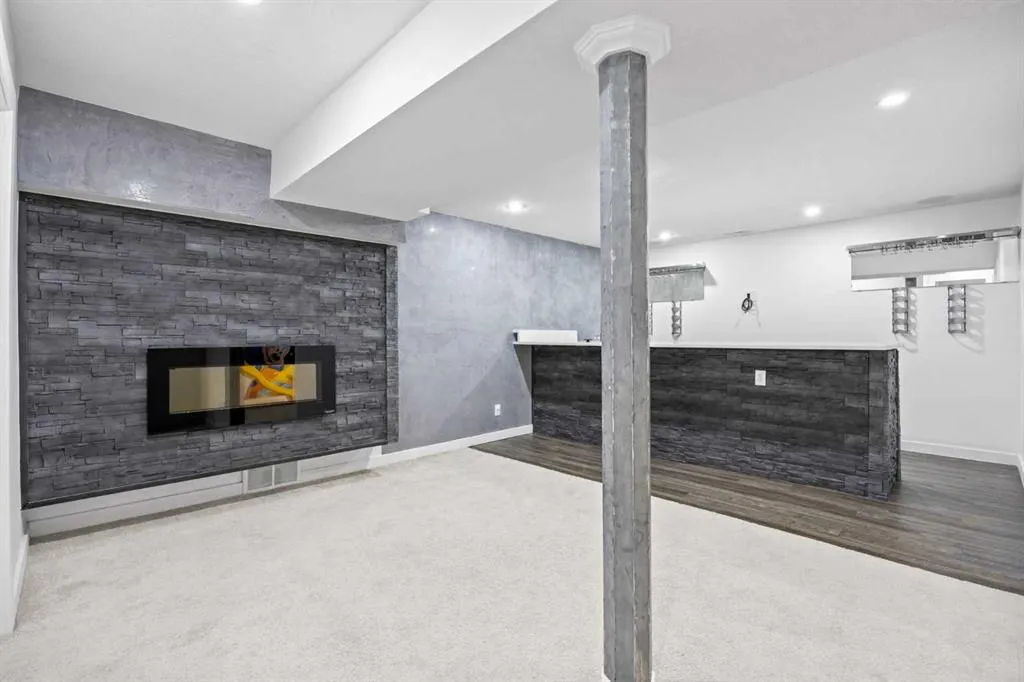 237 Auburn Meadows Boulevard SE