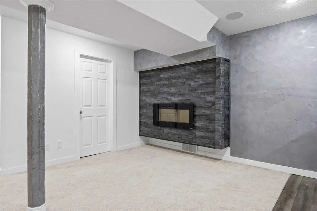 237 Auburn Meadows Boulevard SE