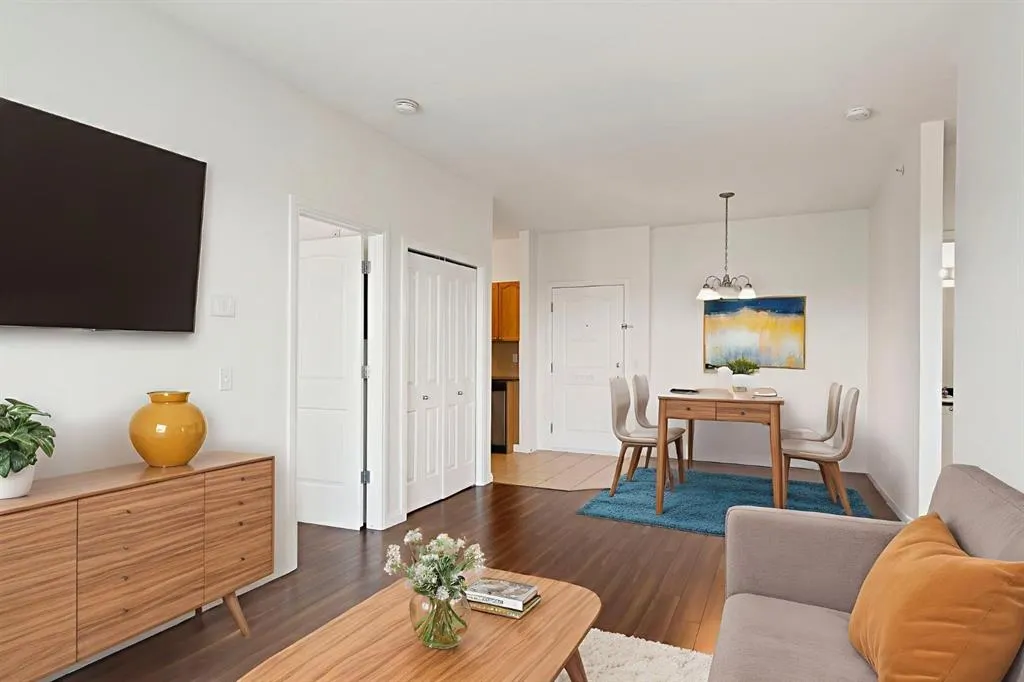 8 Prestwick Pond Terrace SE, #419