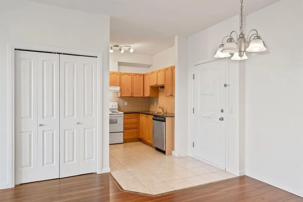 8 Prestwick Pond Terrace SE, #419