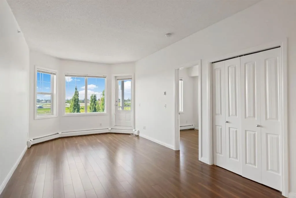 8 Prestwick Pond Terrace SE, #419