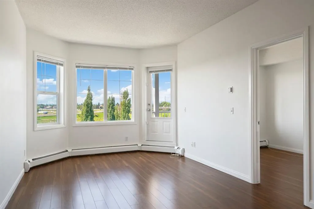 8 Prestwick Pond Terrace SE, #419