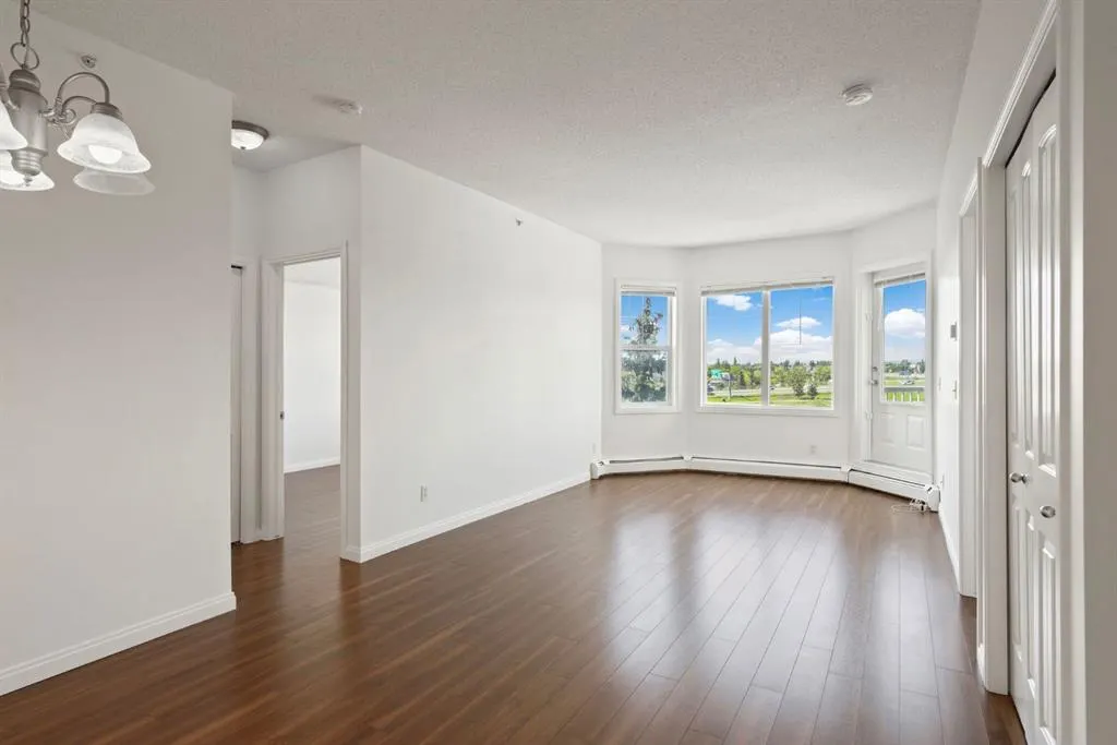 8 Prestwick Pond Terrace SE, #419