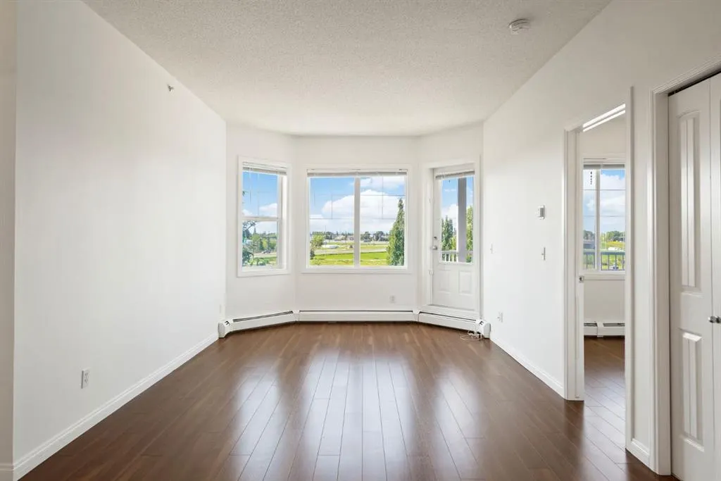 8 Prestwick Pond Terrace SE, #419