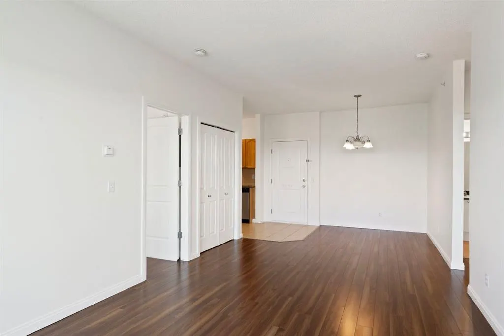 8 Prestwick Pond Terrace SE, #419