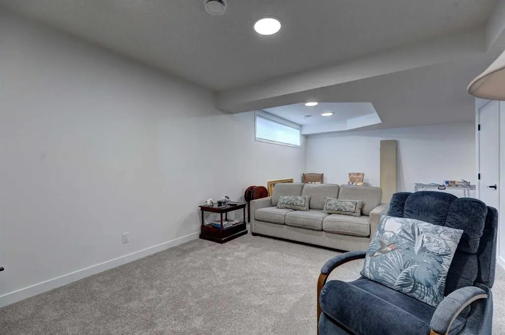 119 Marina Cove SE