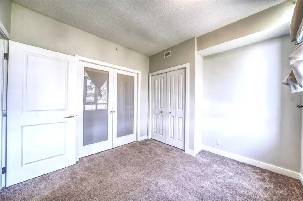 24 Varsity Estates Circle NW, #307