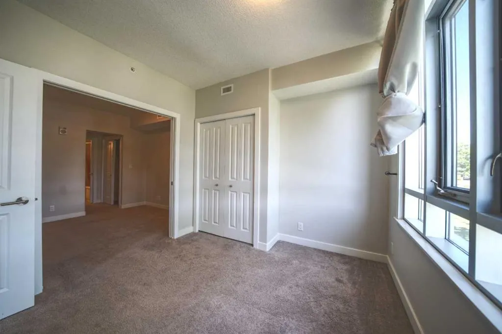 24 Varsity Estates Circle NW, #307