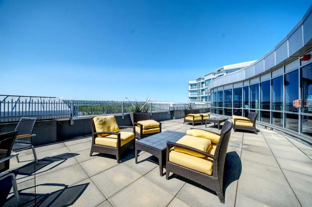 24 Varsity Estates Circle NW, #307