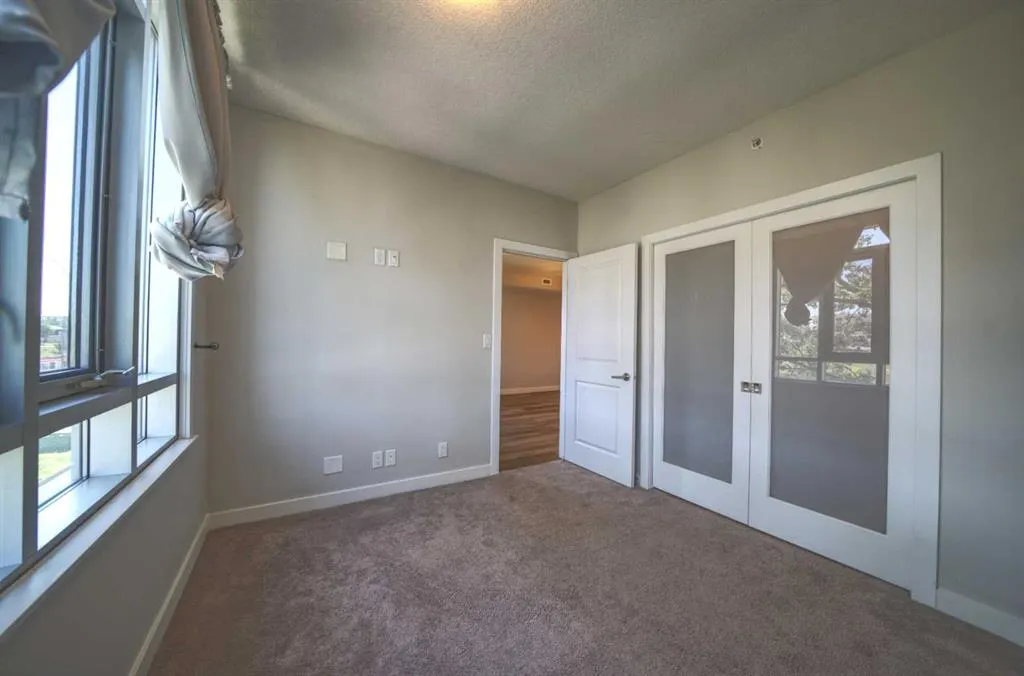 24 Varsity Estates Circle NW, #307