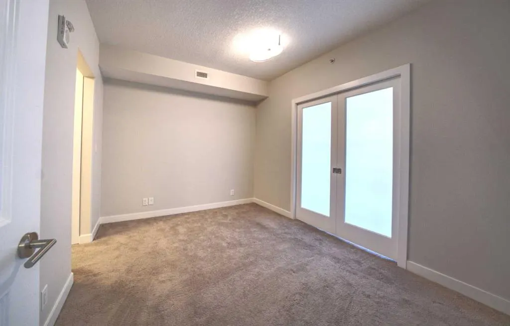 24 Varsity Estates Circle NW, #307