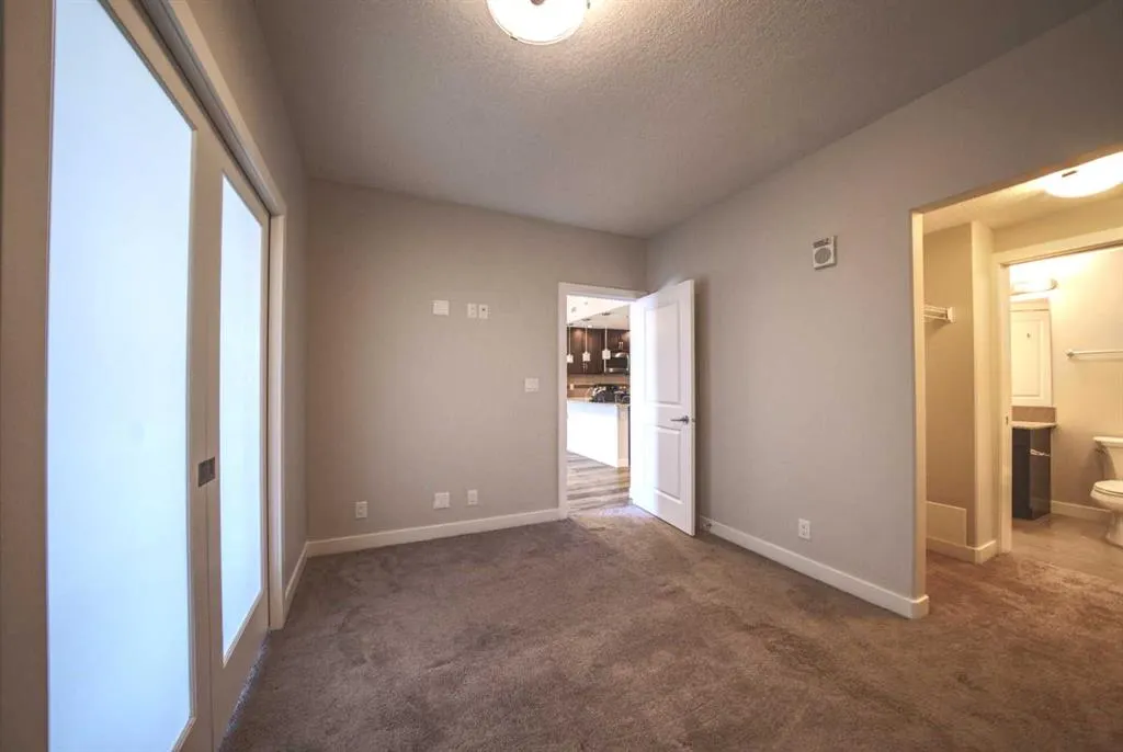 24 Varsity Estates Circle NW, #307