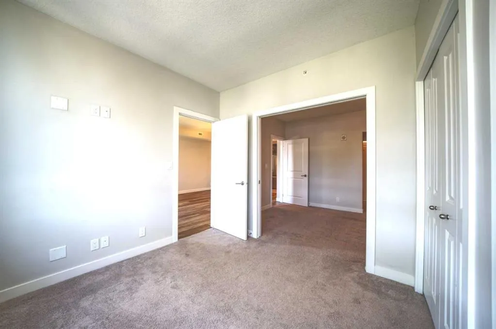 24 Varsity Estates Circle NW, #307