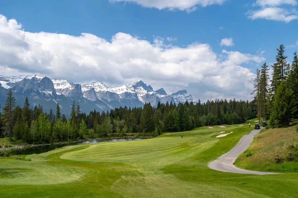 129 Silvertip Ridge