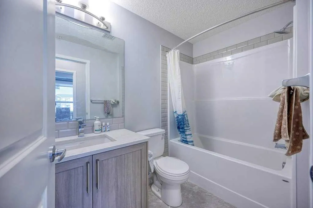 80 Carrington Plaza NW, #406