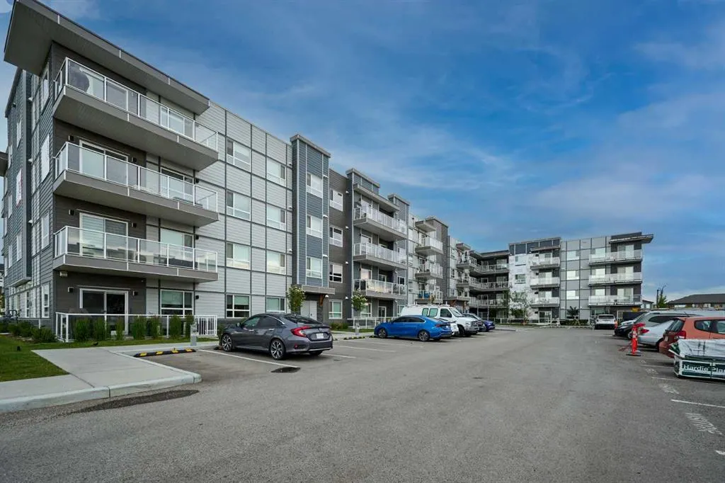 80 Carrington Plaza NW, #406