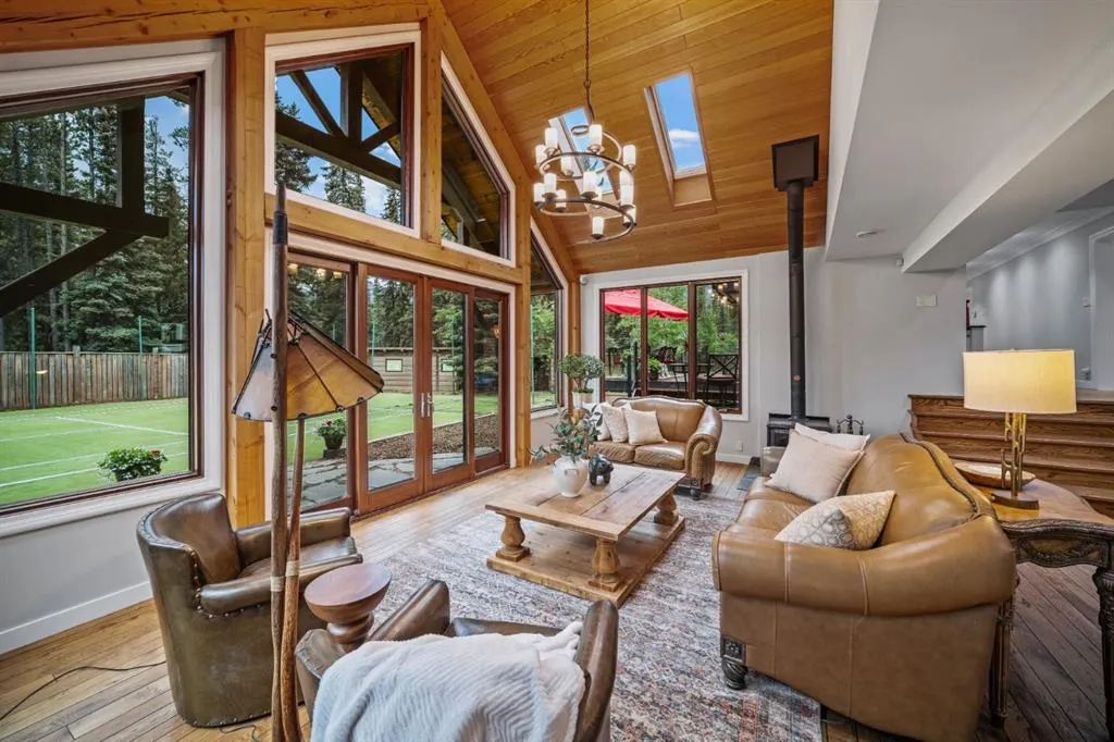 5 Woodside Lane