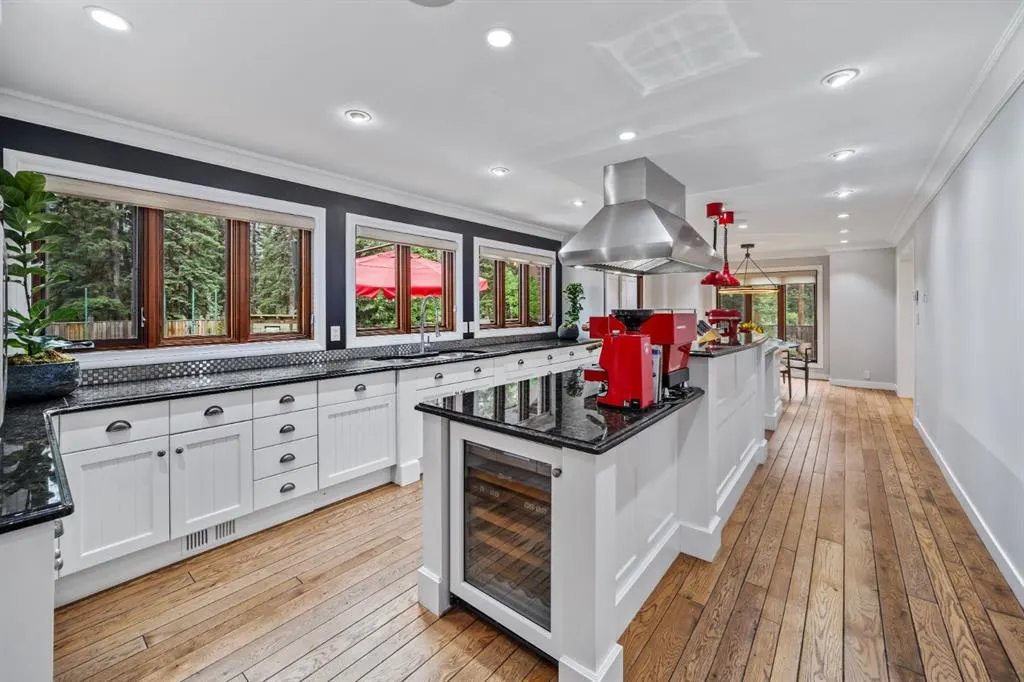5 Woodside Lane