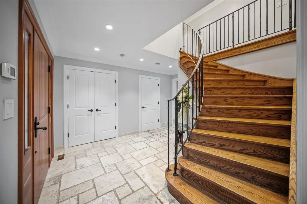 5 Woodside Lane