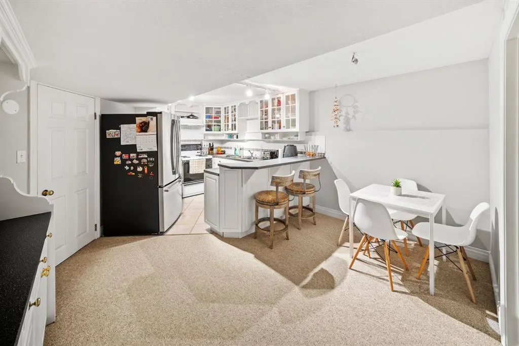 5 Woodside Lane