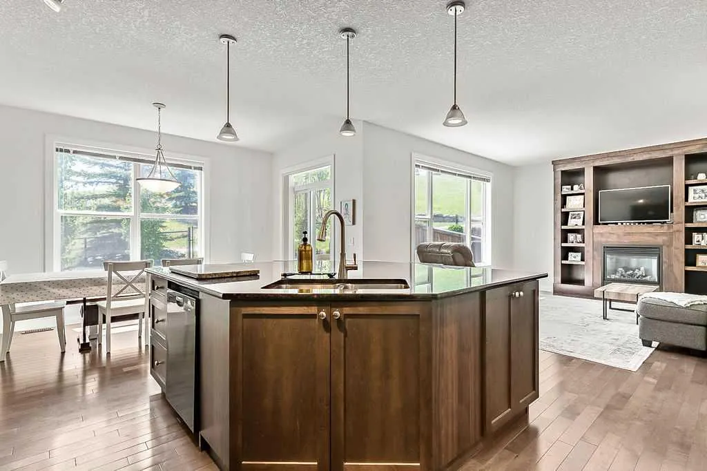 11 Westridge Rise