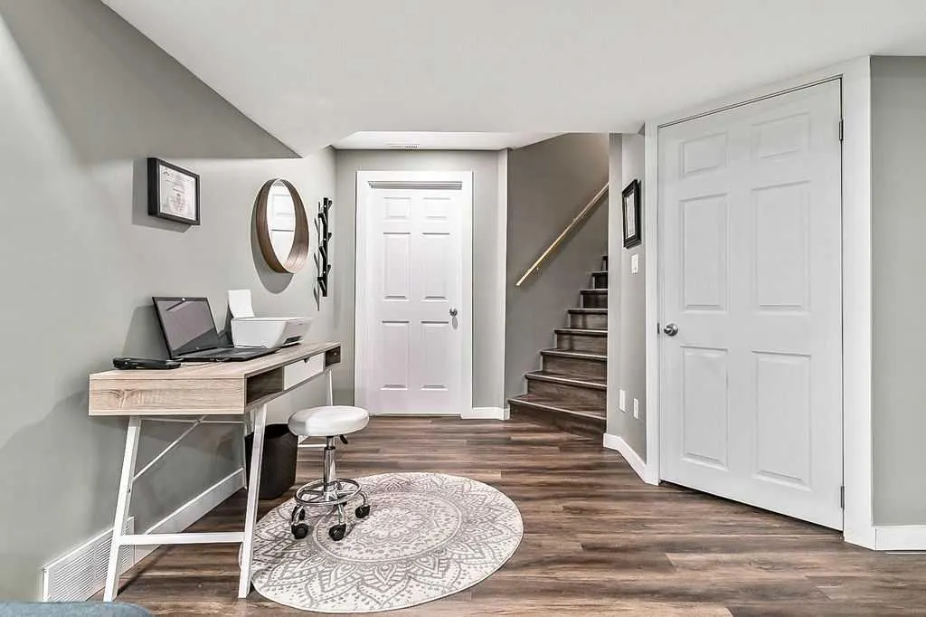 18 Auburn Bay Court SE