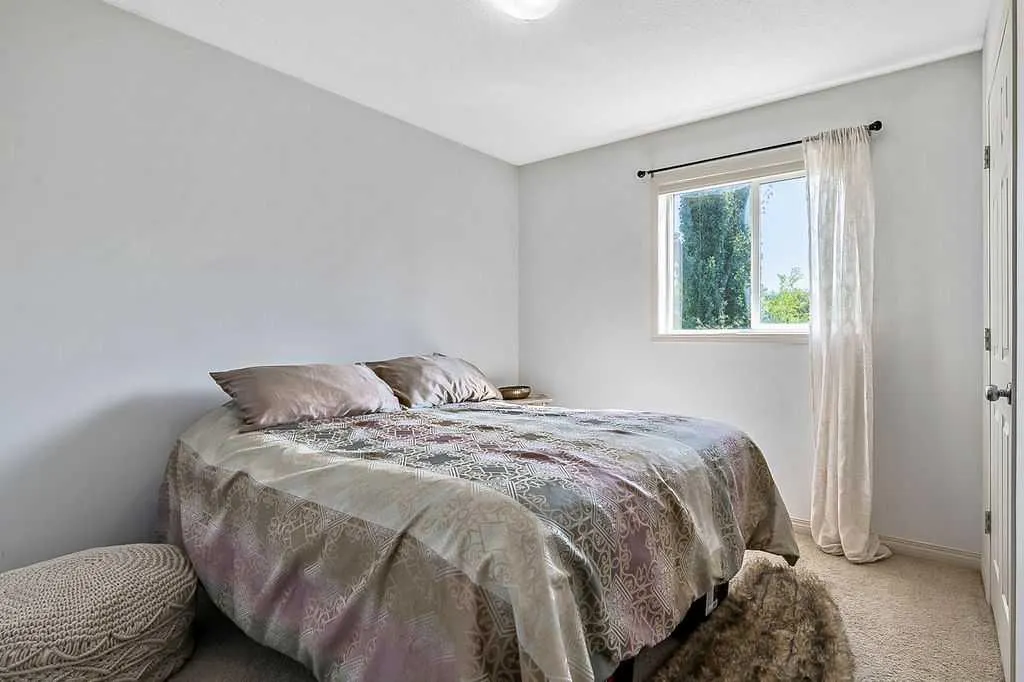 18 Auburn Bay Court SE