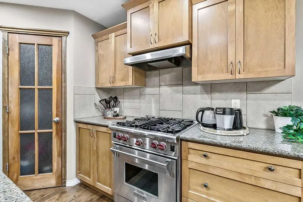 18 Auburn Bay Court SE