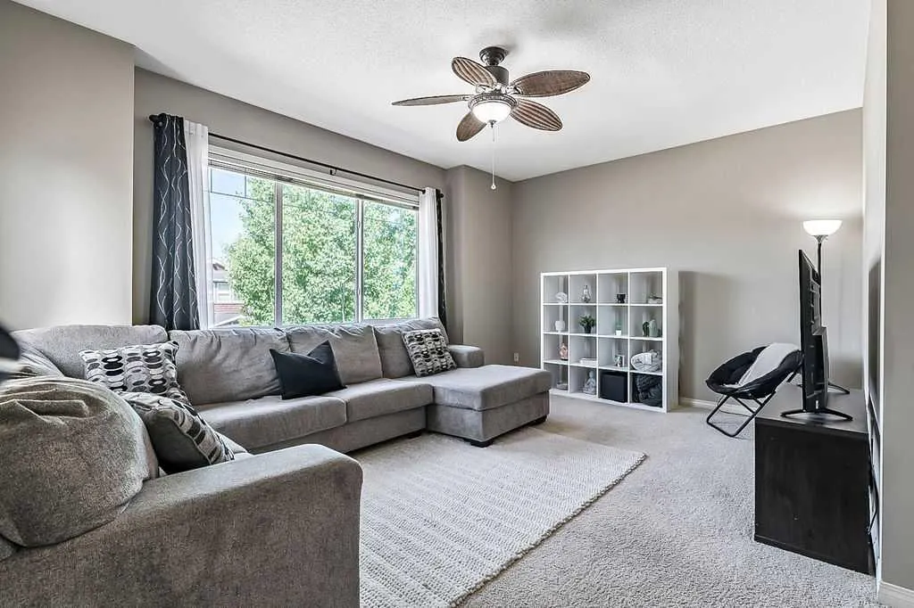 18 Auburn Bay Court SE