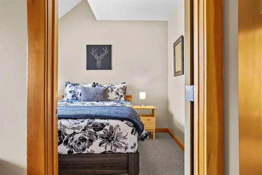 109 Montane Road, #326