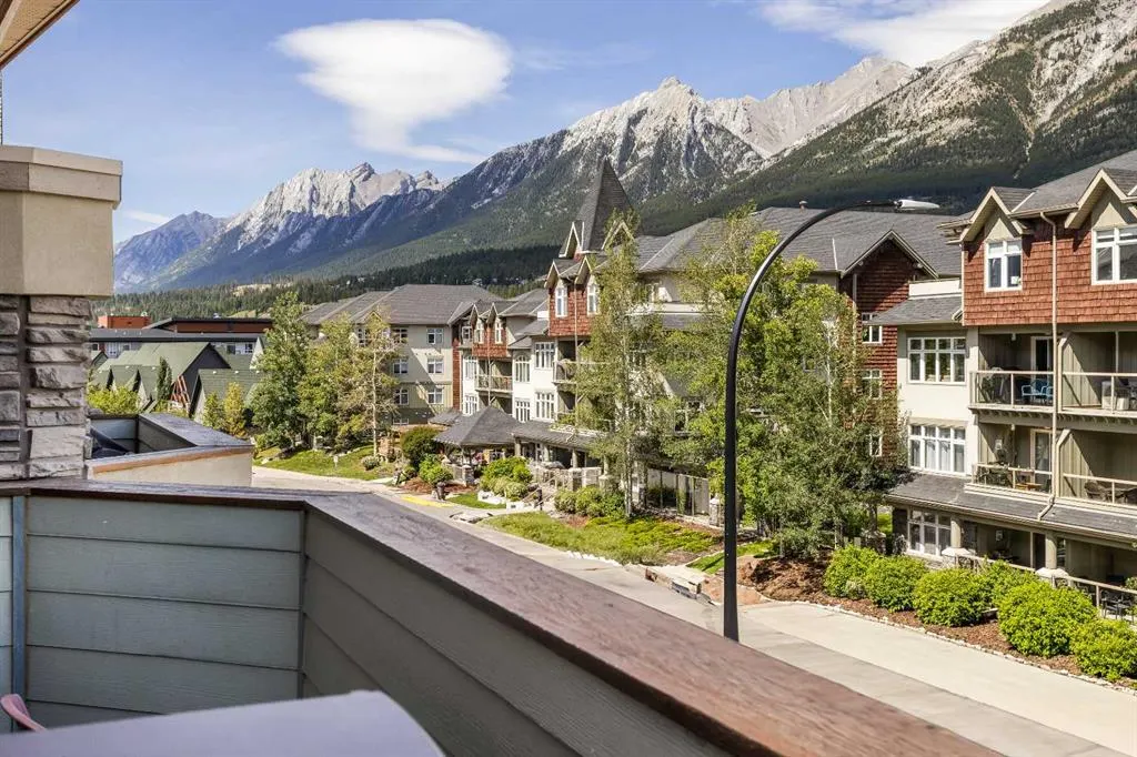 109 Montane Road, #326