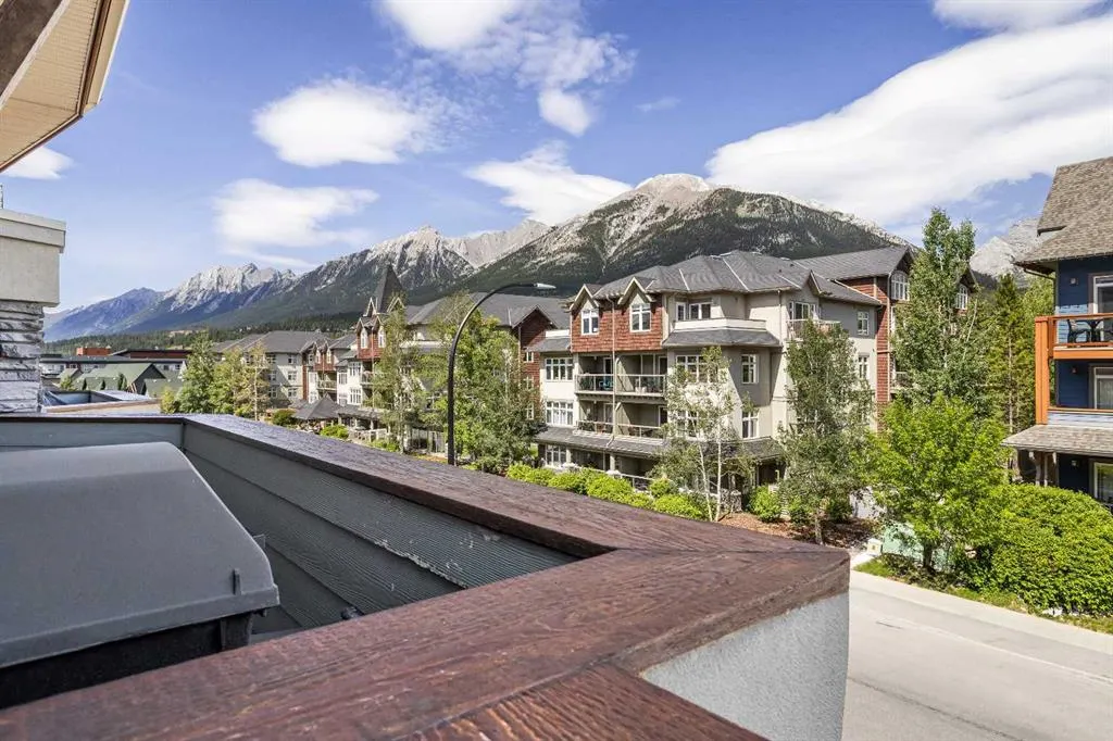 109 Montane Road, #326