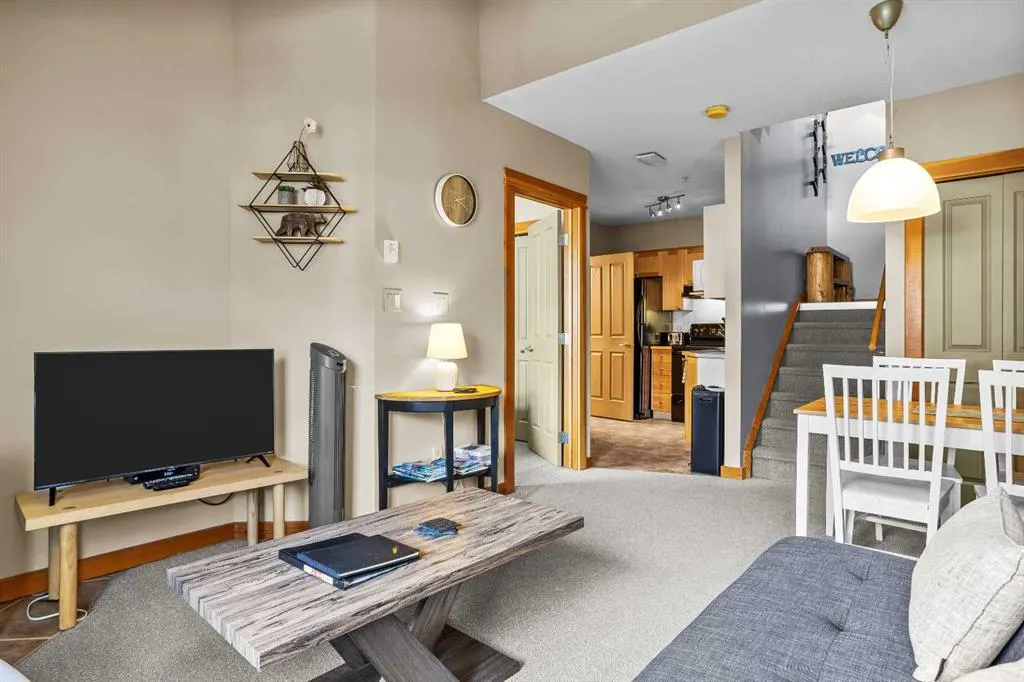109 Montane Road, #326