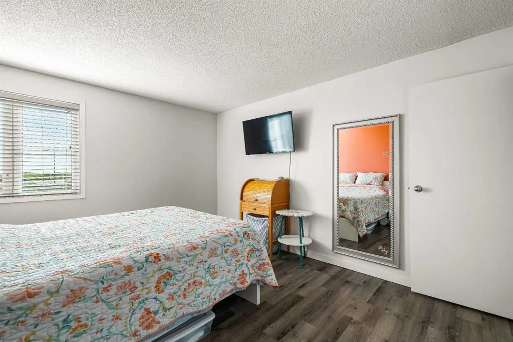 1714 Edenwold Heights NW, #1714