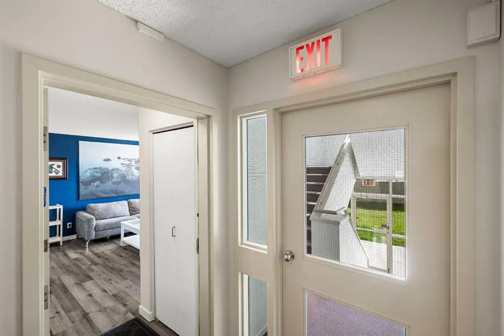 1714 Edenwold Heights NW, #1714
