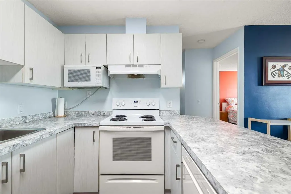 1714 Edenwold Heights NW, #1714