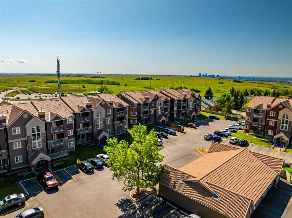 1714 Edenwold Heights NW, #1714