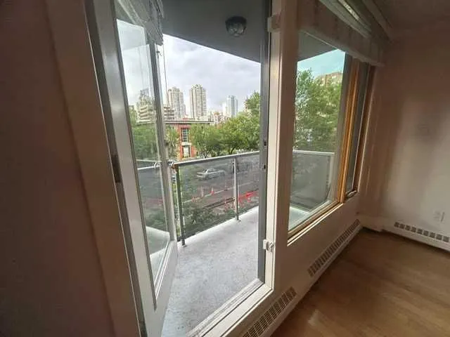 1225 15 Avenue, #302