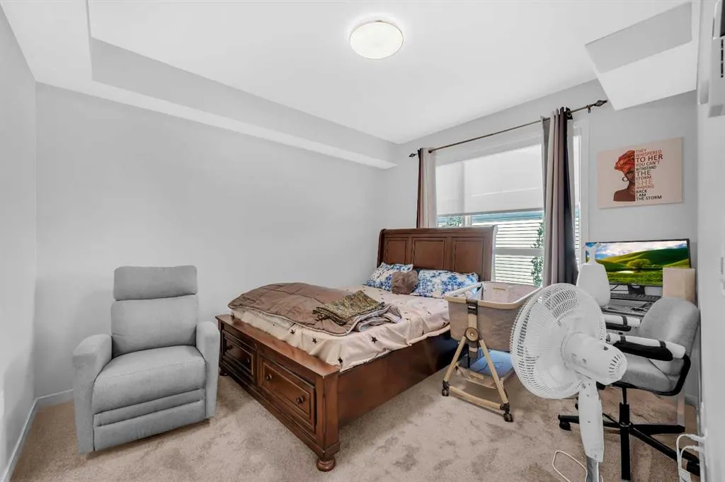 33 Carringham Gate NW, #3204