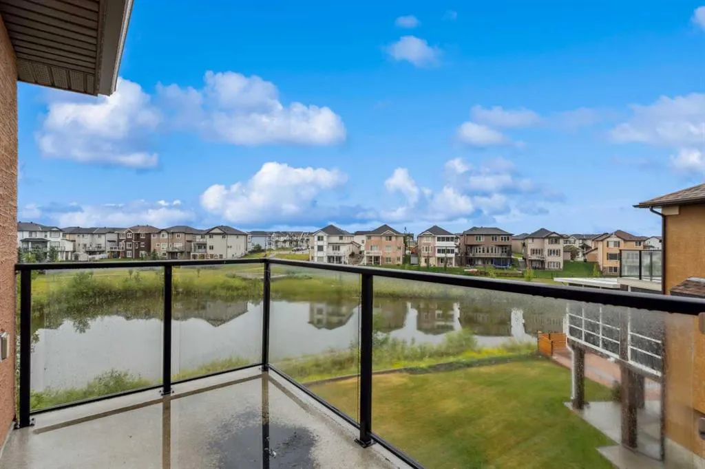 34 Taralake Cape NE