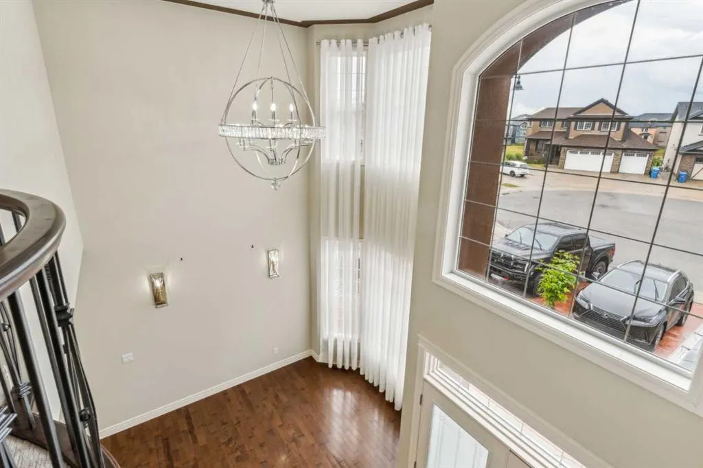 34 Taralake Cape NE